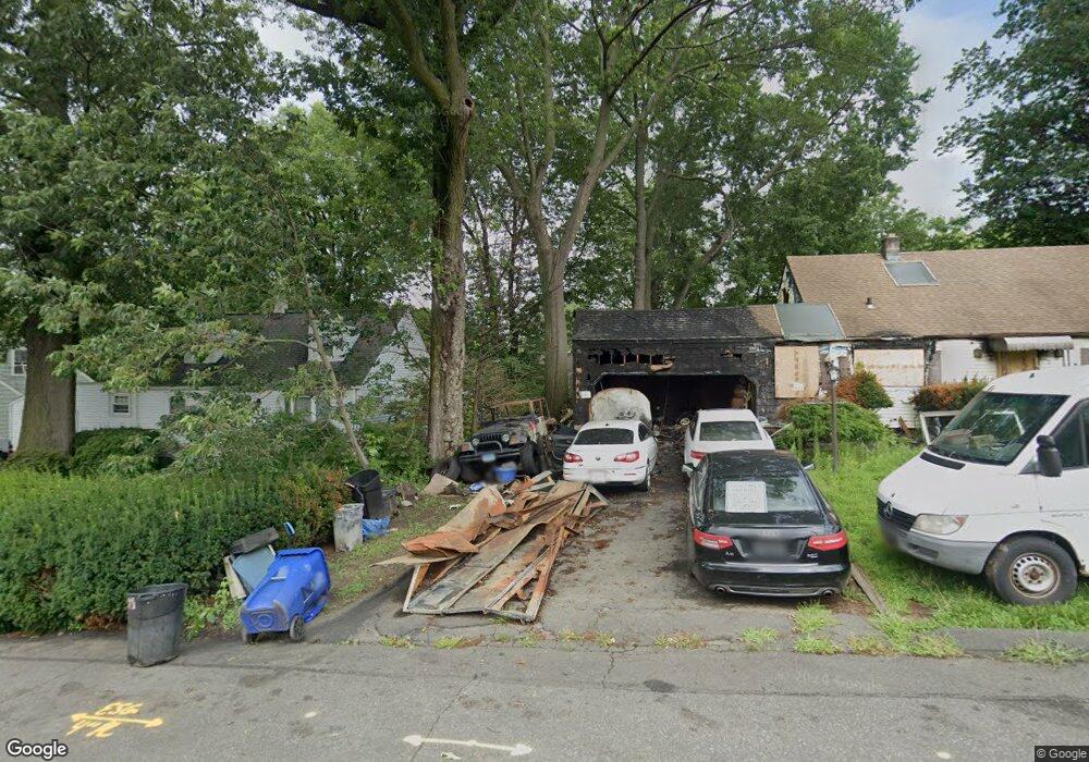 4 Cossitt Rd, Norwalk, CT 06854 - photo 1