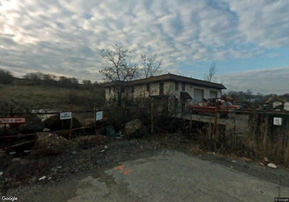 1500 Aspen St, Baltimore, MD 21226 - photo 1