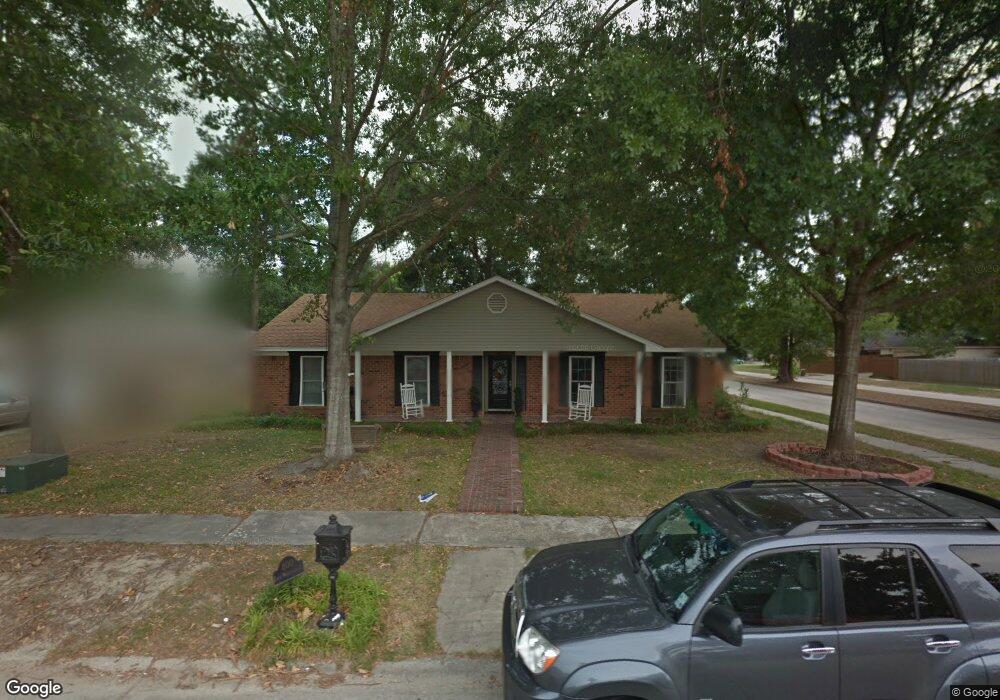 800 N Lake Washington Ct, Slidell, LA 70461 - photo 1