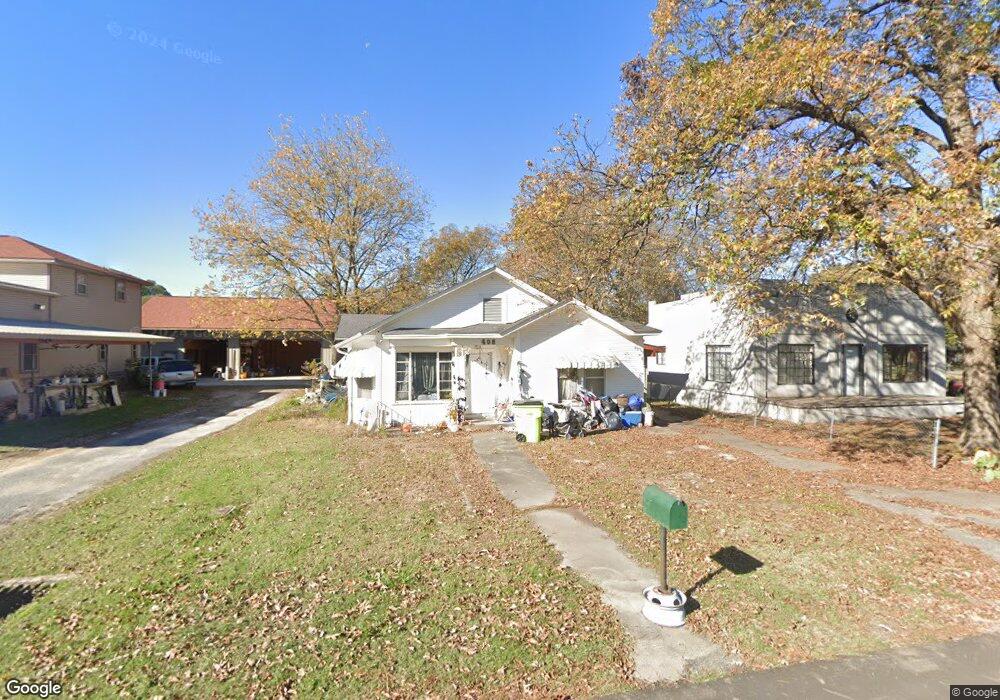 408 S Vine St, Stuttgart, AR 72160 - photo 1