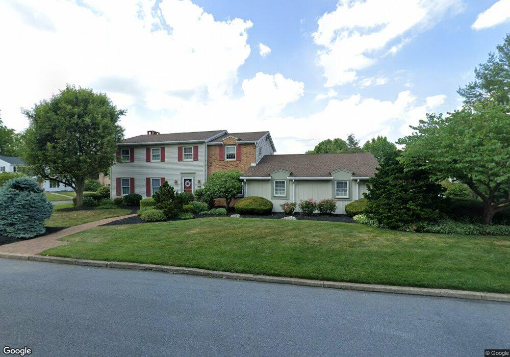 1285 Clearview Cir, Allentown, PA 18103 - photo 1