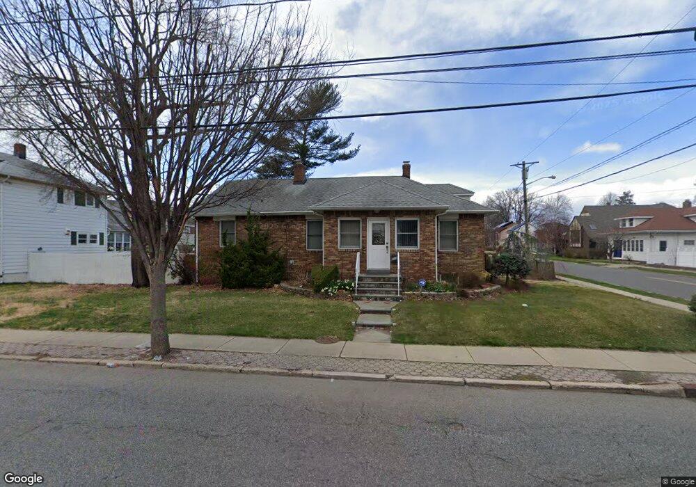 333 Rochelle Ave, Rochelle Park, NJ 07662 - photo 1