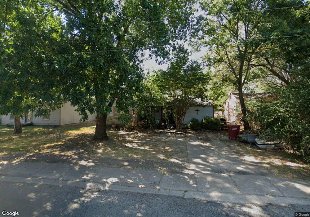 232 E Boyd St, Bonham, TX 75418 - photo 1
