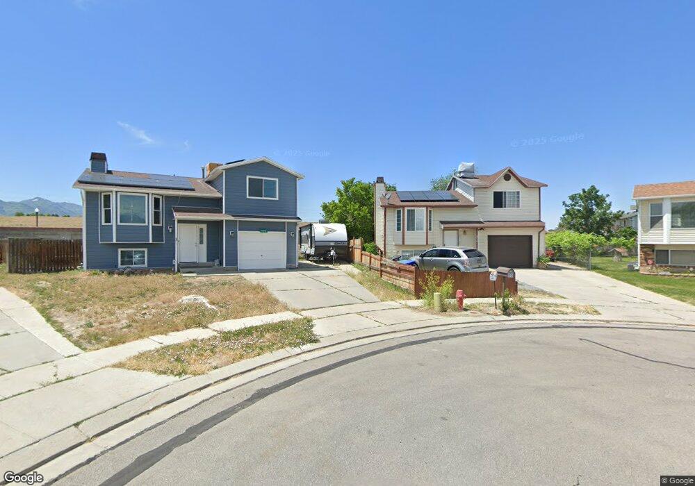 5576 W Tiger Lily Ct, West Jordan, UT 84081 - photo 1