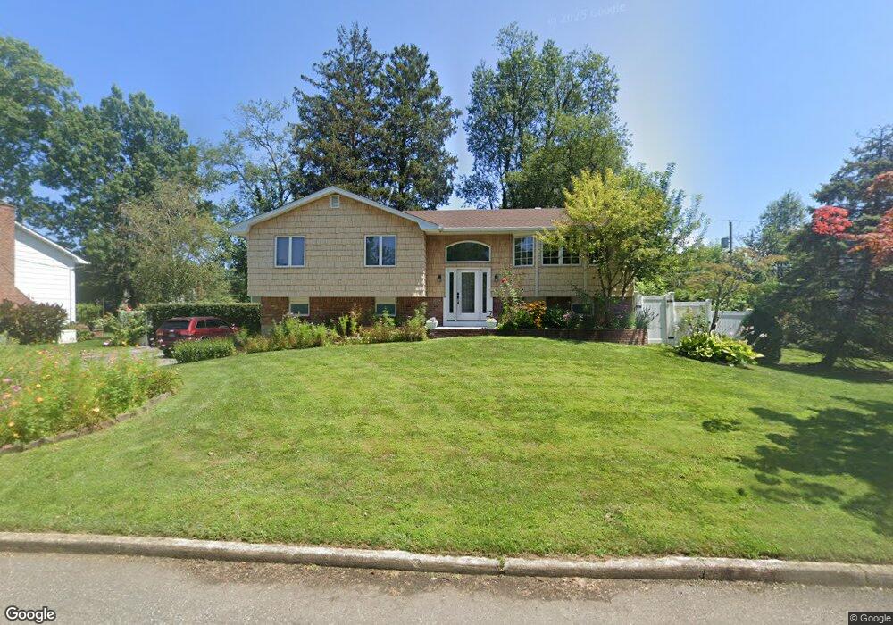 15 Briarcliff Ln, Glen Cove, NY 11542 - photo 1