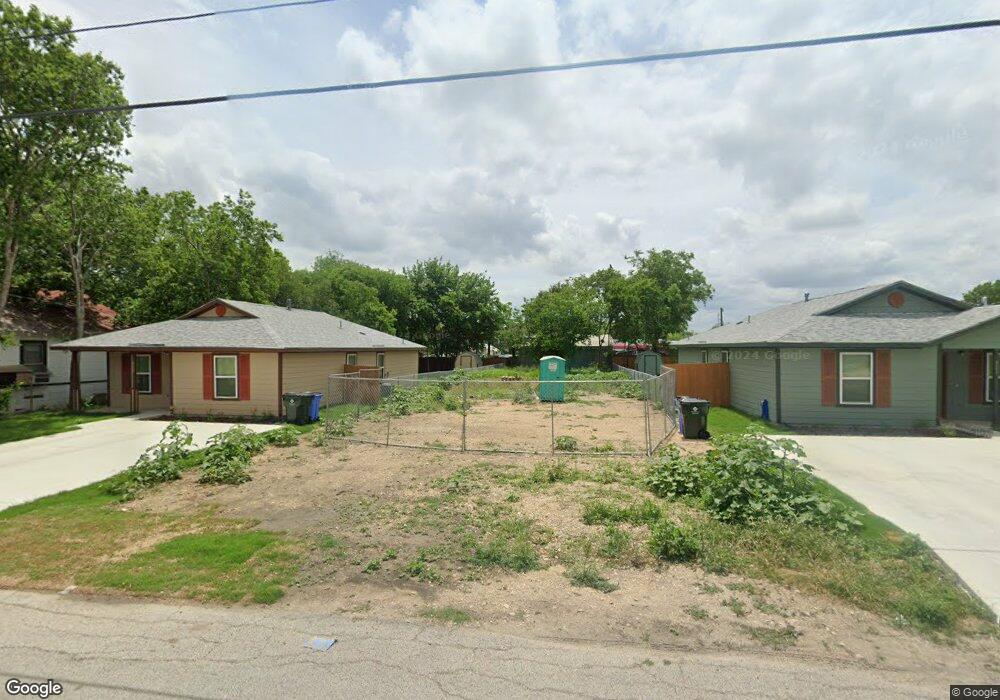 503 E Pine St, Seguin, TX 78155 - photo 1