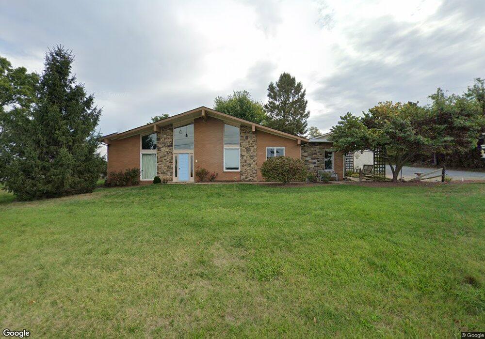 610 Pear St, Harrisonburg, VA 22801 - photo 1