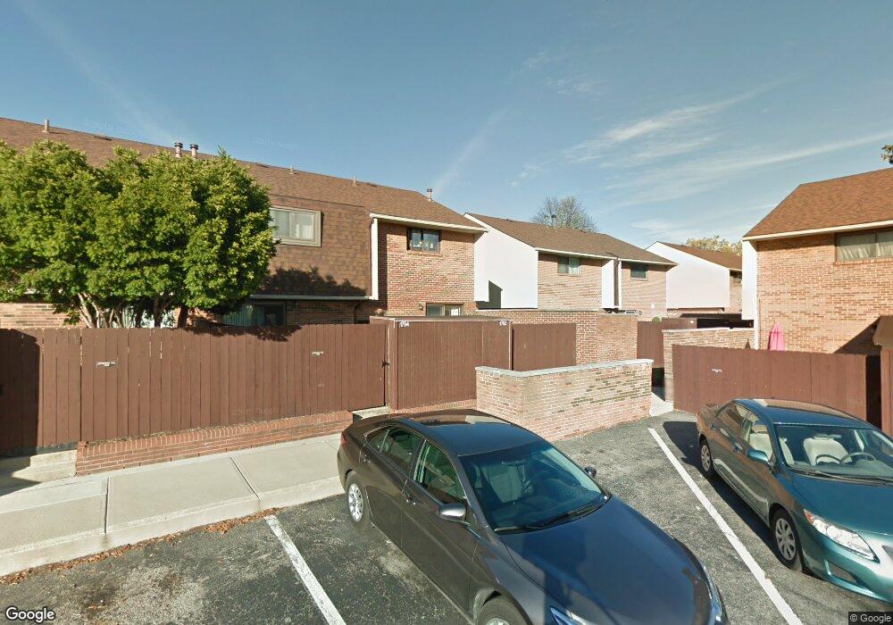 1790 Willoway Cir S, Columbus, OH 43220 - photo 1