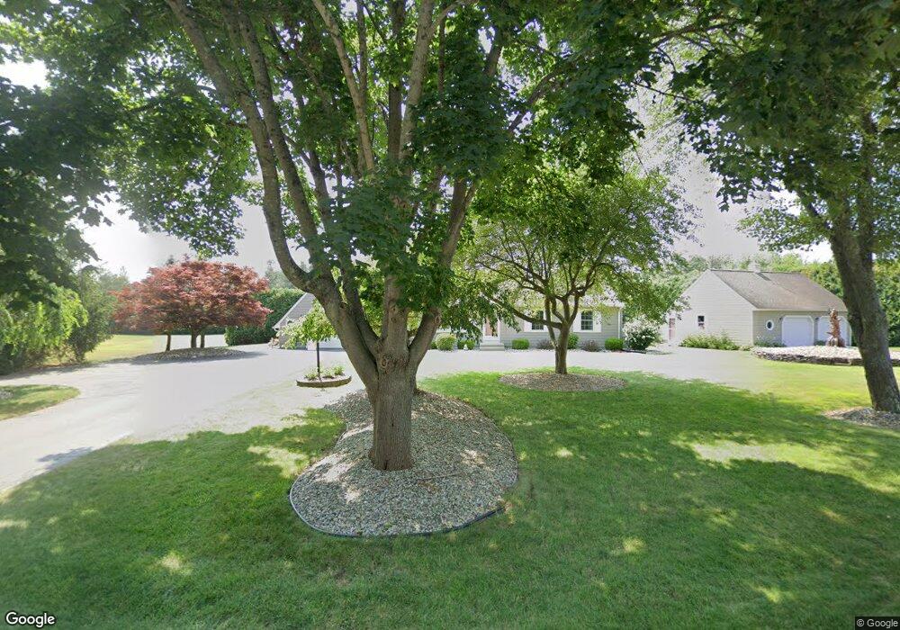 31 Robin Dr, Ludlow, MA 01056 - photo 1