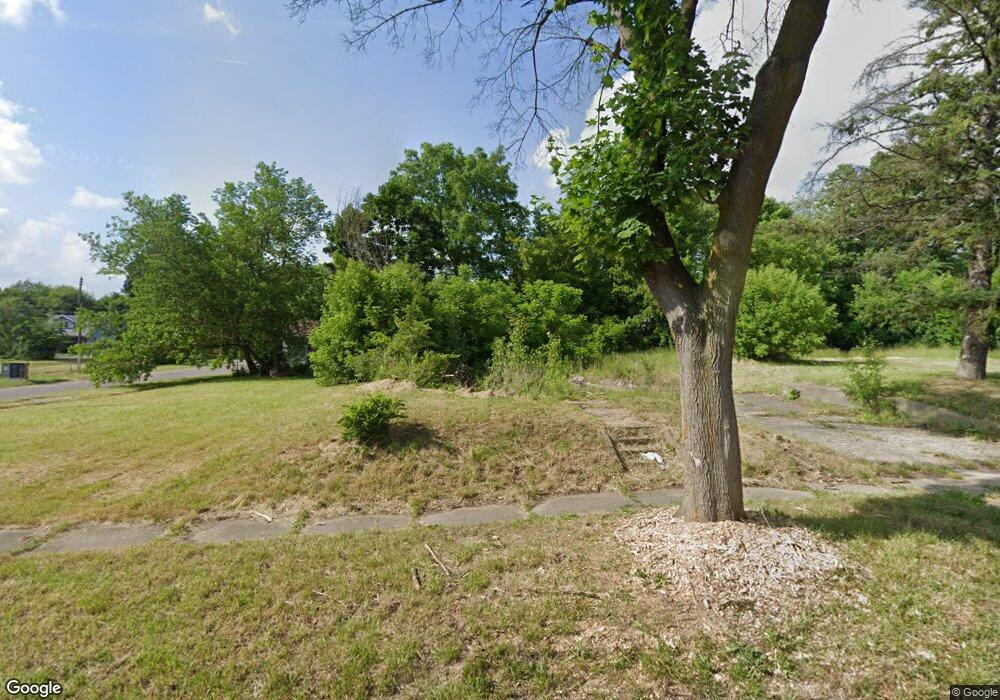 2405 Delaware Ave, Flint, MI 48506 - photo 1