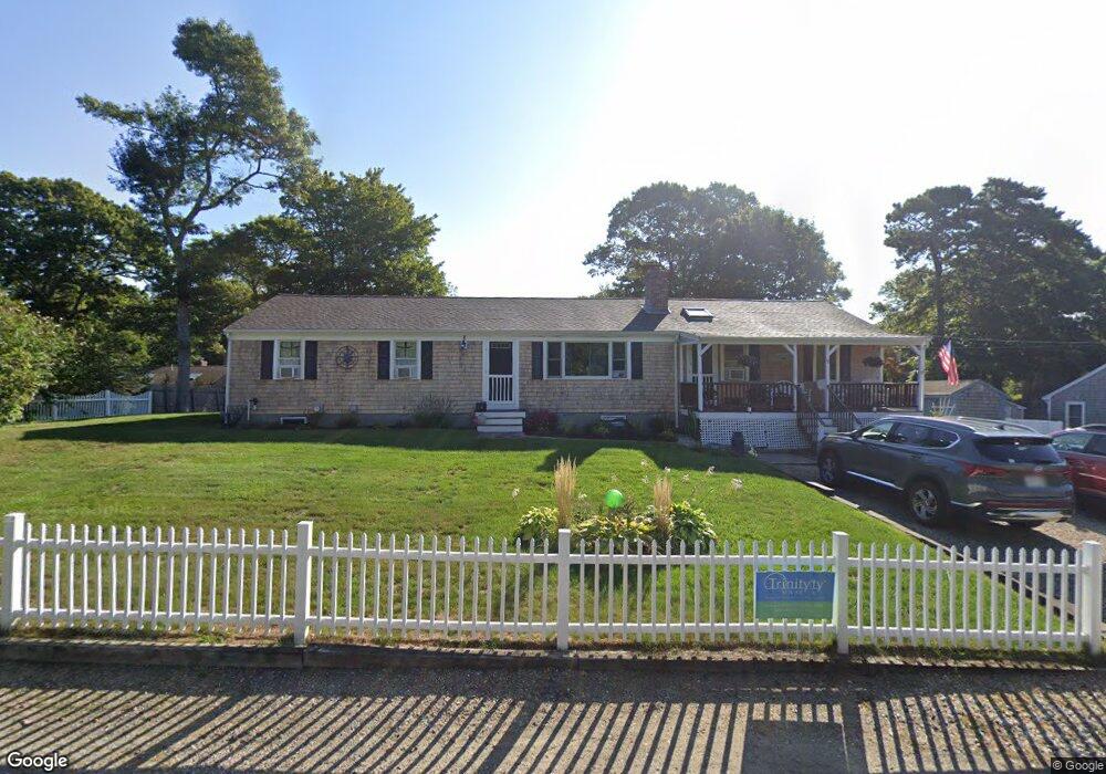 9 Beechwood Dr, Mashpee, MA 02649 - photo 1