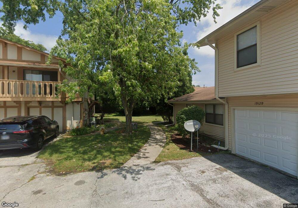 19127 Pine Dr unit 1912, Country Club Hills, IL 60478 - photo 1