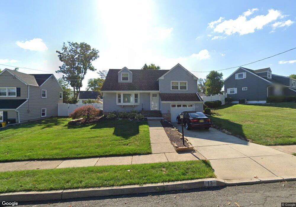 13 Tekening Way, Trenton, NJ 08690 - photo 1