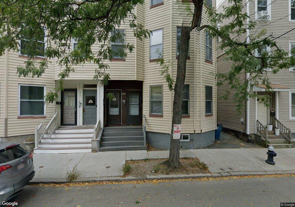 278 Cypress St unit 2, Brookline, MA 02445 - photo 1