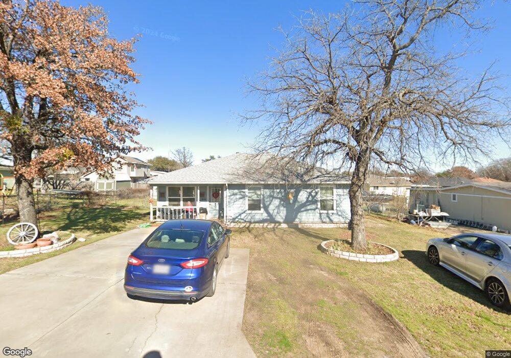 3203 Highview Ct, Granbury, TX 76049 - photo 1