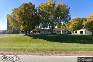 3541 Hickory Ave, Hull, IA 51239