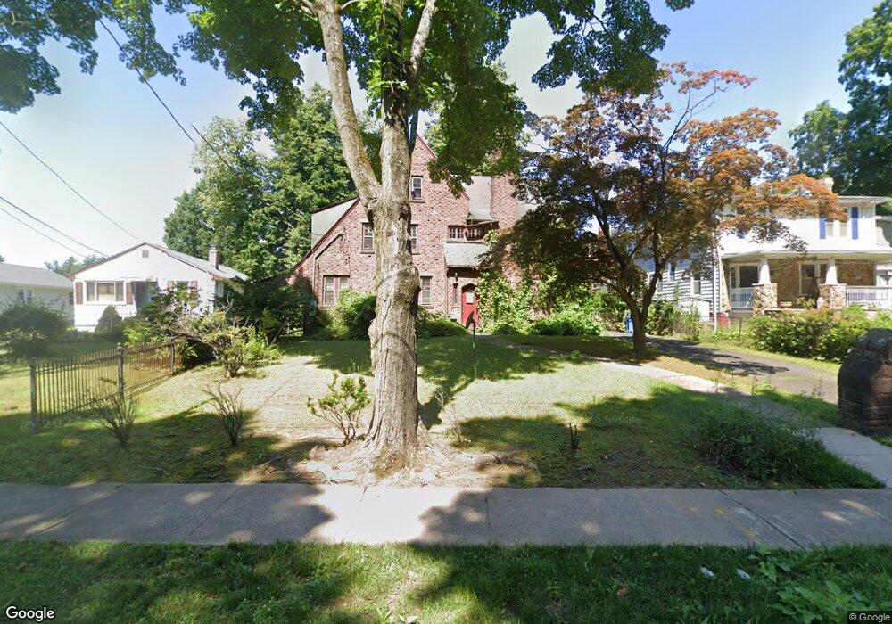 289 Ridgefield St, Hartford, CT 06112 - photo 1