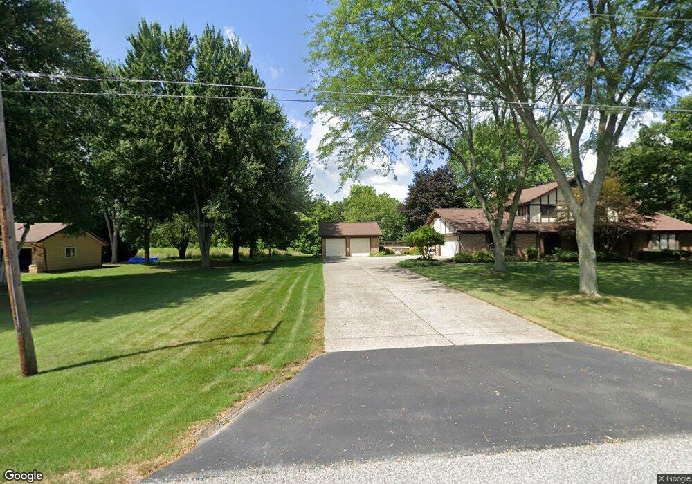 6120 Maple Rd, Frankenmuth, MI 48734 - photo 1