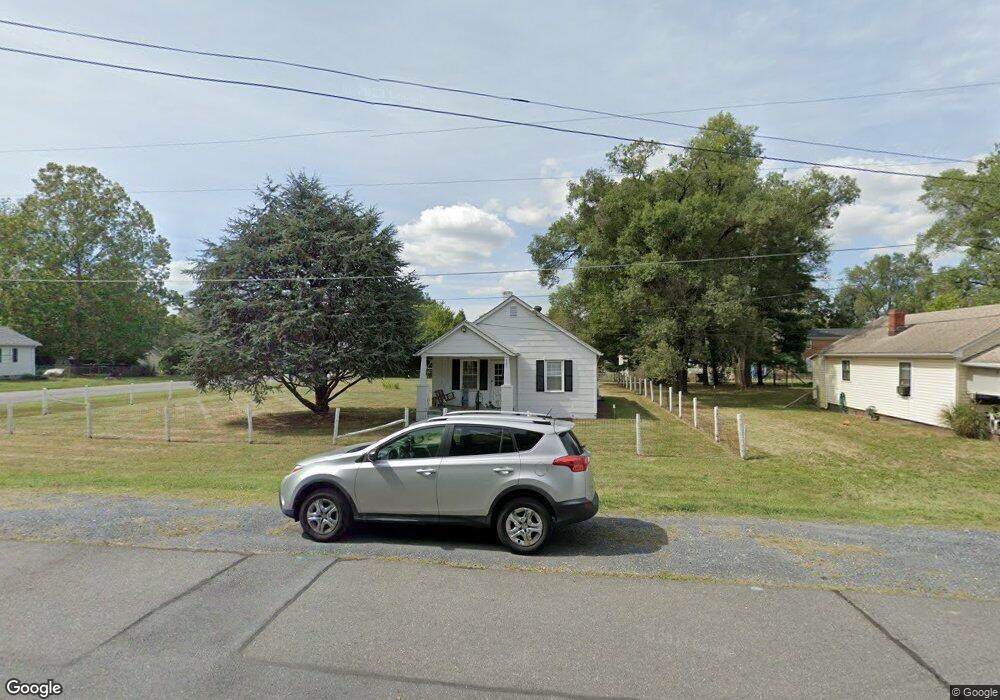 401 N Augusta Ave, Waynesboro, VA 22980 - photo 1