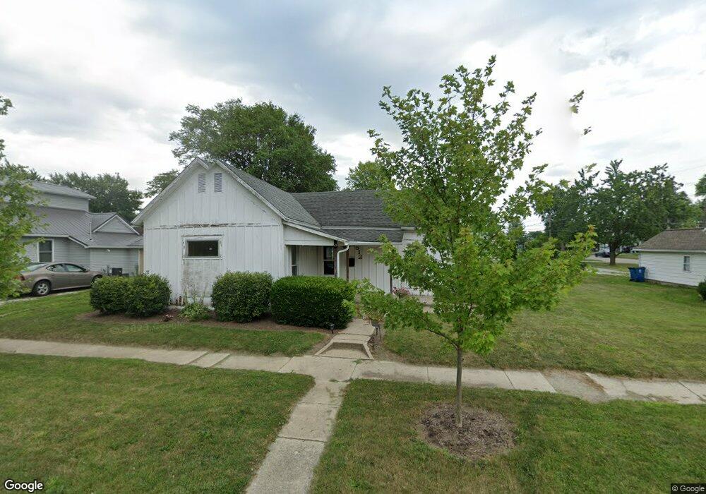 512 E Silver St, Bluffton, IN 46714 - photo 1