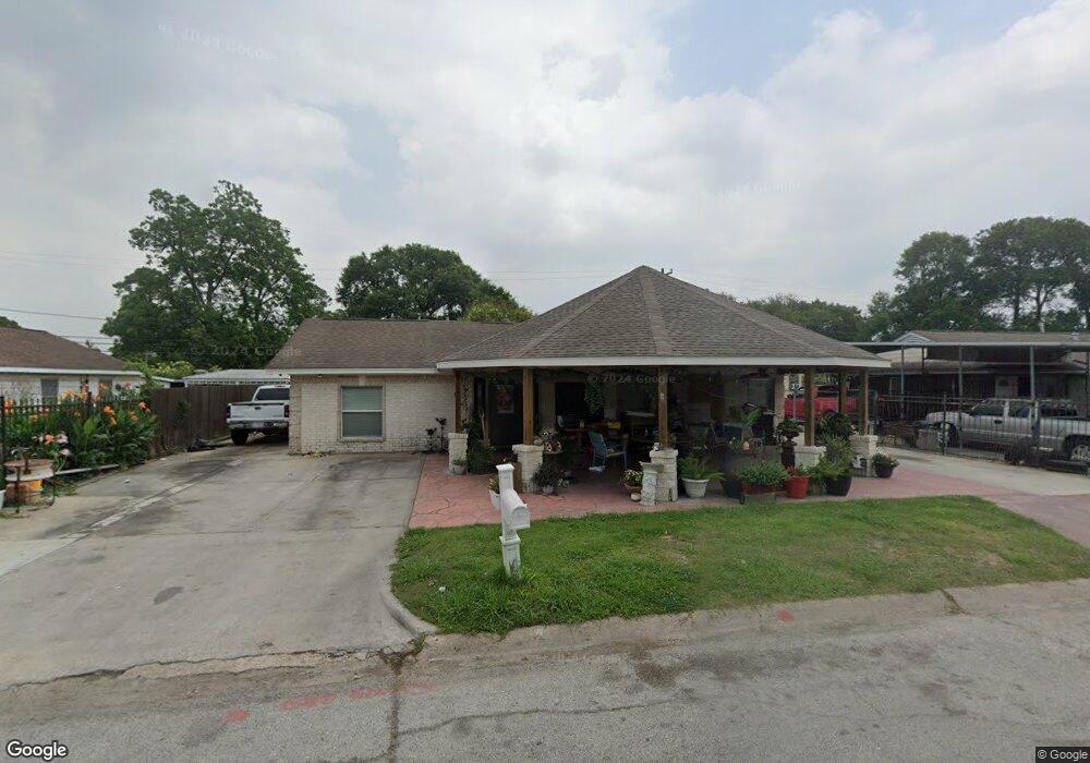 3027 Sagebrush Dr, Houston, TX 77093 - photo 1