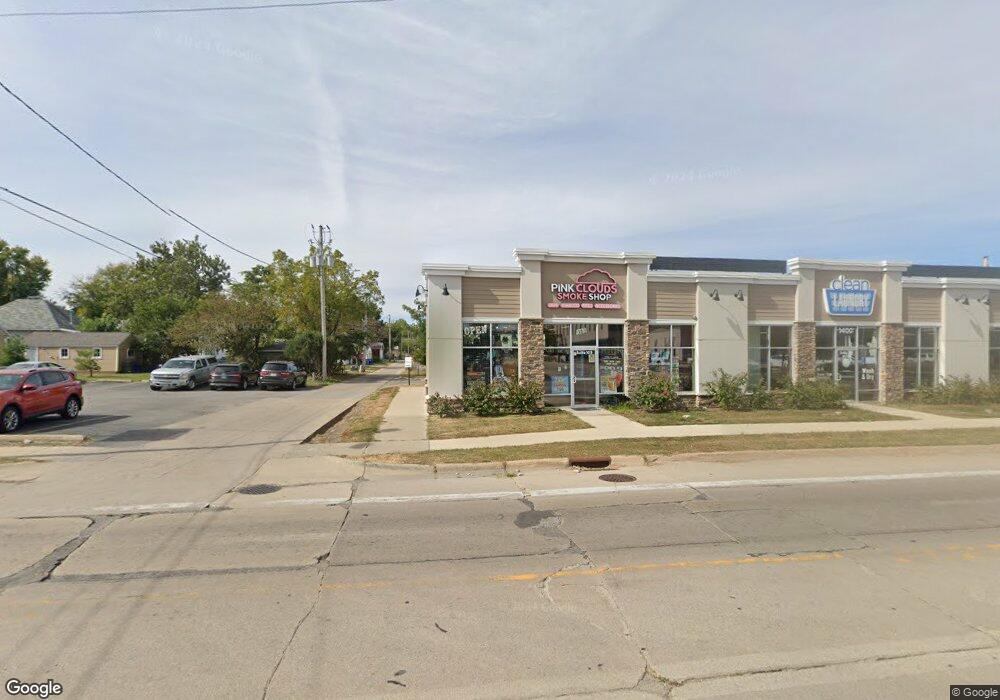 1412 6th St SW, Cedar Rapids, IA 52404 - photo 1