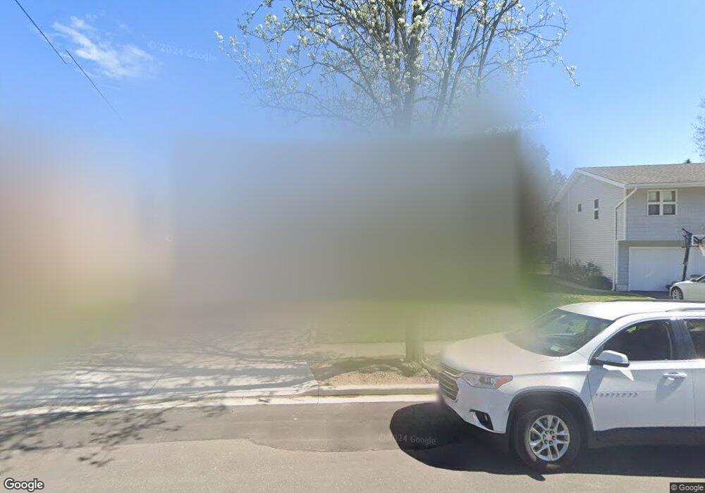 10 Driftwood Dr, Port Washington, NY 11050 - photo 1