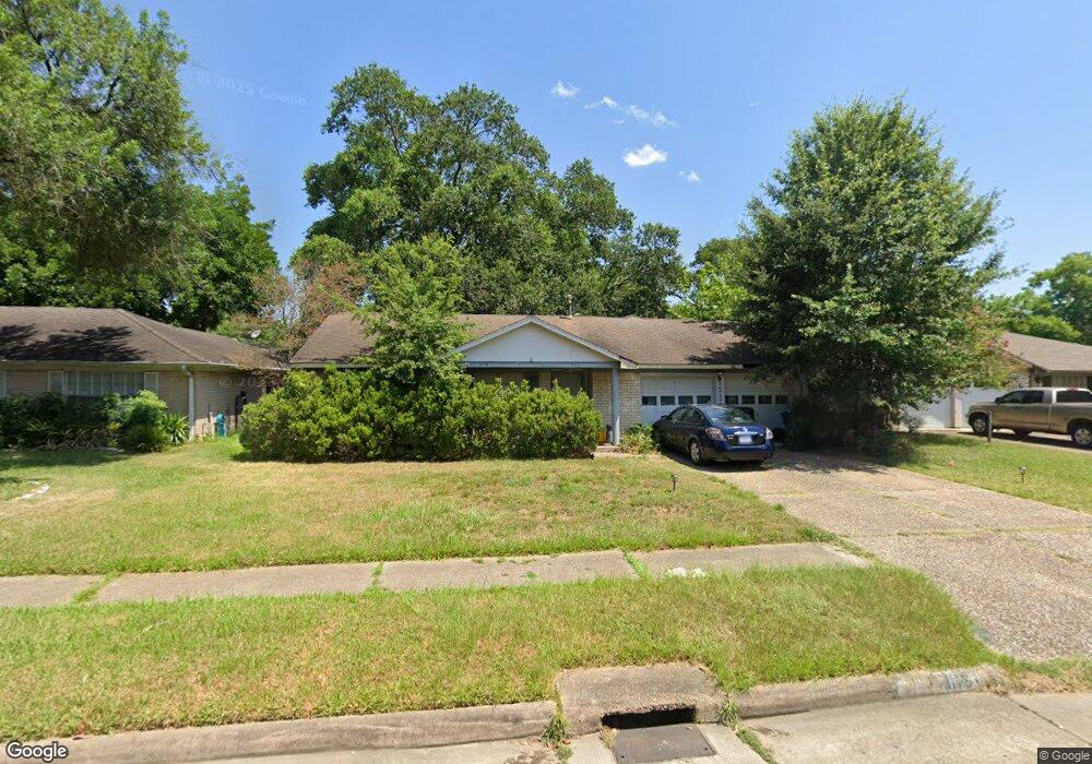 1118 Rainy River Dr, Houston, TX 77088 - photo 1