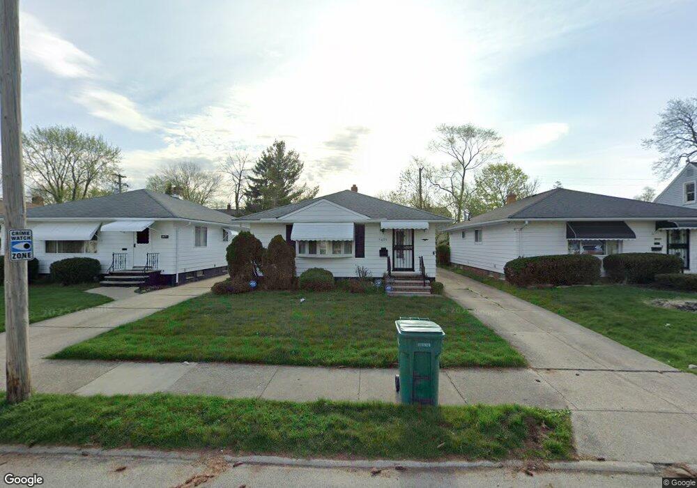 5075 Arch St, Maple Heights, OH 44137 - photo 1