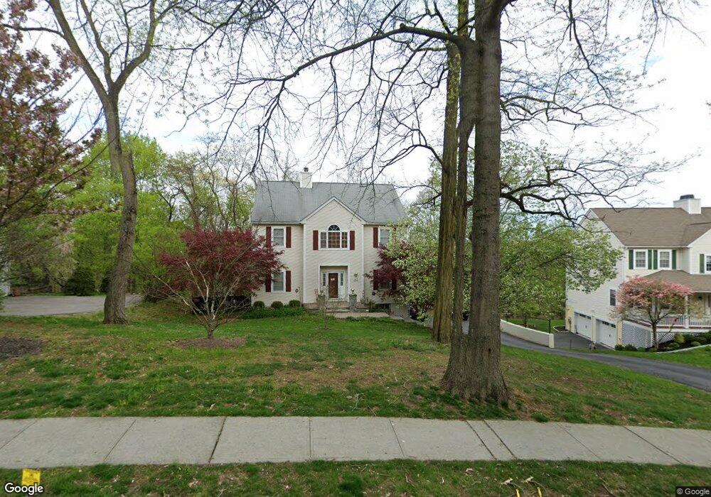 107 Scenic Dr W, Croton On Hudson, NY 10520 - photo 1