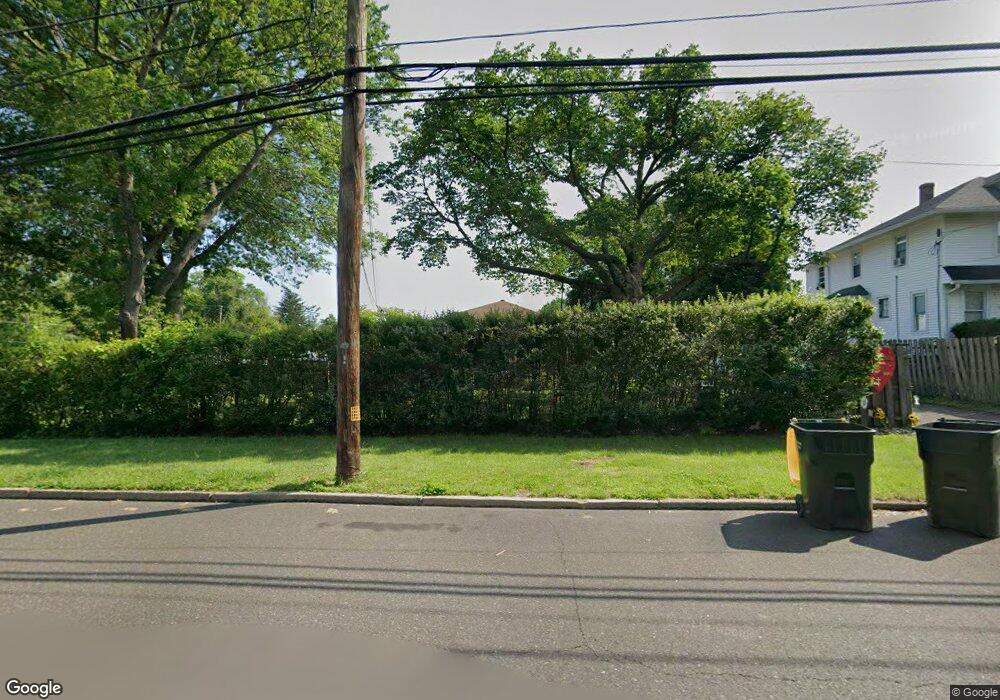 2711 Broadway Ave, Hatboro, PA 19040 - photo 1