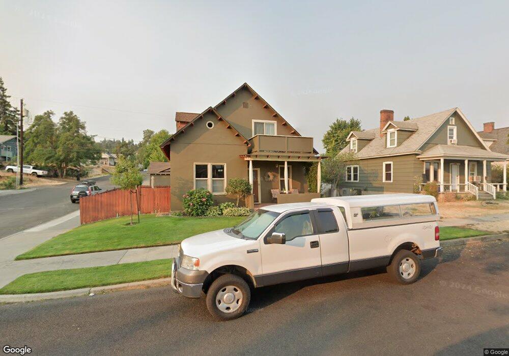 402 W 7th St, the Dalles, OR 97058 - photo 1