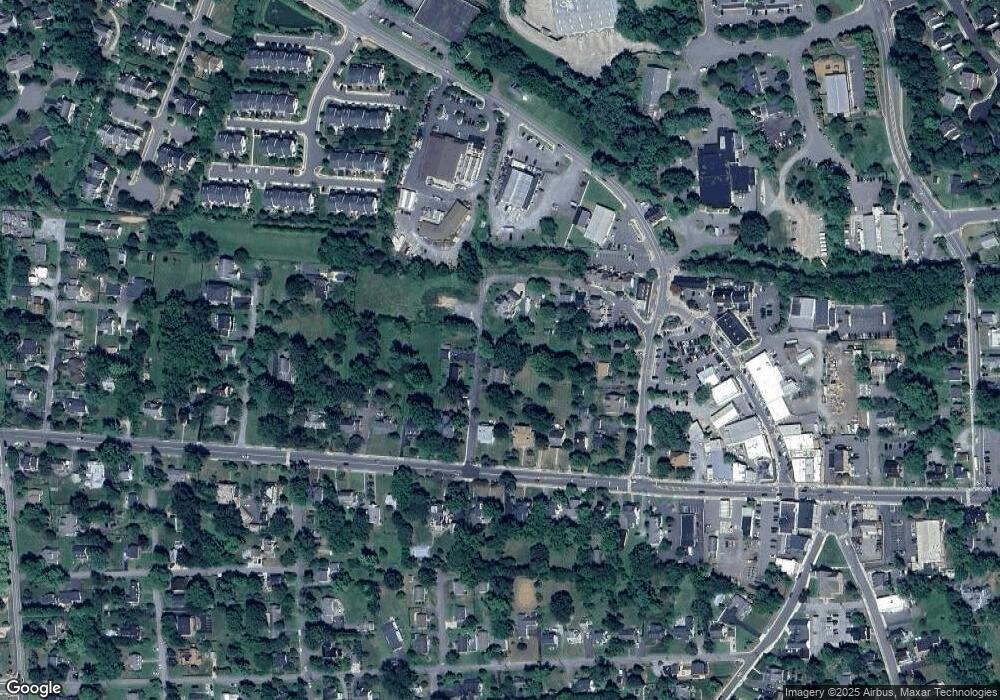 130 N Hall Ave, Purcellville, VA 20132 - photo 1