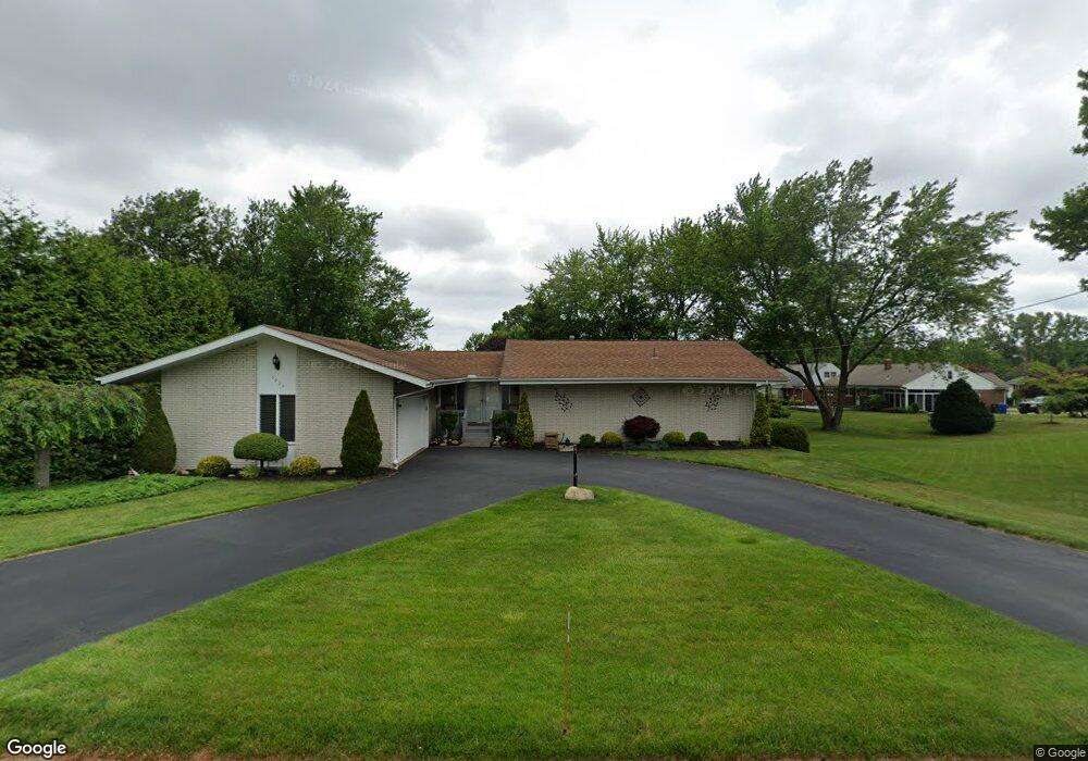 3920 Holly Rue, Erie, PA 16506 - photo 1