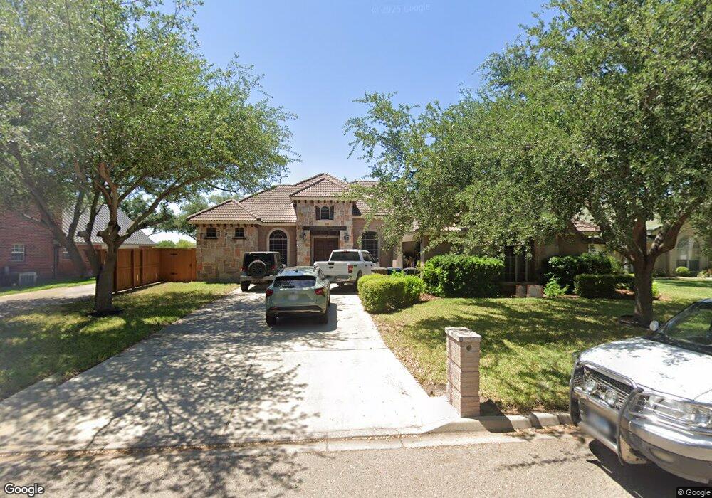 2321 Kings Dr, Edinburg, TX 78539 - photo 1