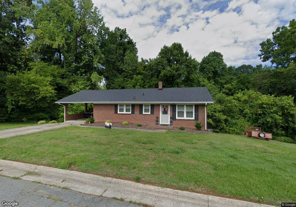 515 Sands Cir, Reidsville, NC 27320 - photo 1