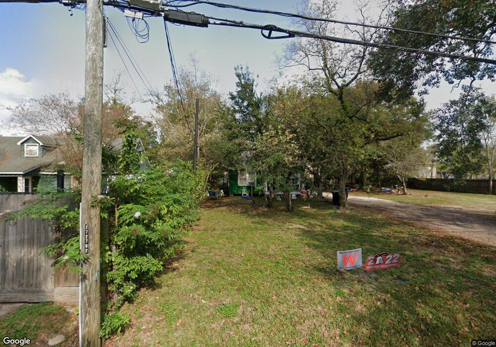 824 Curtin St, Houston, TX 77018 - photo 1