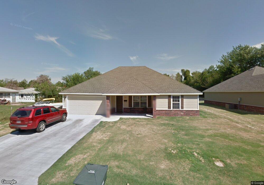 415 E Ash St, Skiatook, OK 74070 - photo 1