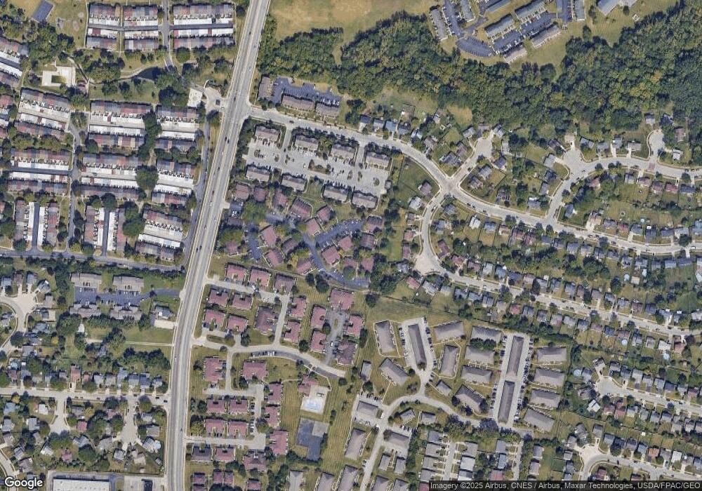 820 Pipers Run Ct unit 820, Columbus, OH 43228 - photo 1