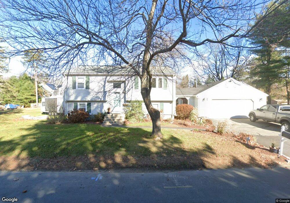 4 Longmeadow Dr, Salisbury, MA 01952 - photo 1