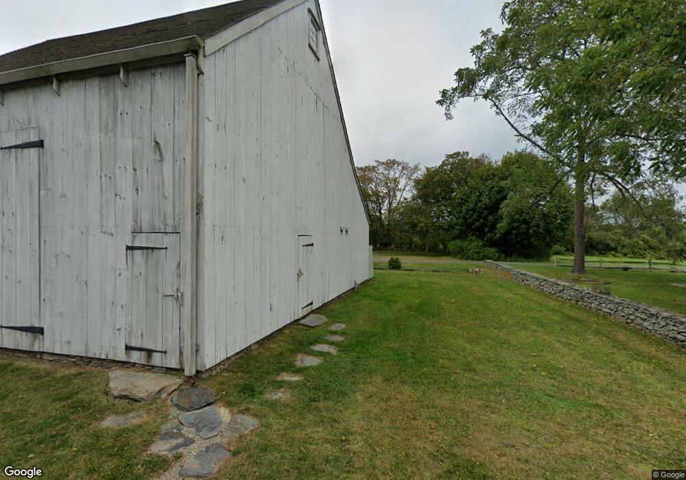 548 W Main Rd, Little Compton, RI 02837 - photo 1