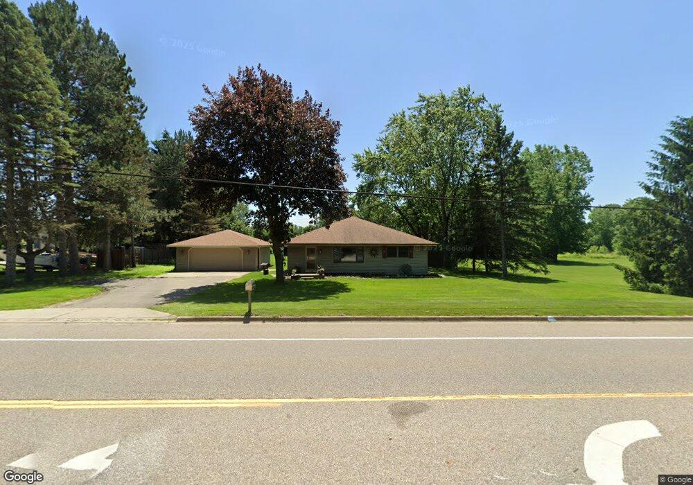 8126 E Richfield Rd, Davison, MI 48423 - photo 1