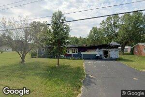 2673 W Lake Dr, Greenfield, IN 46140