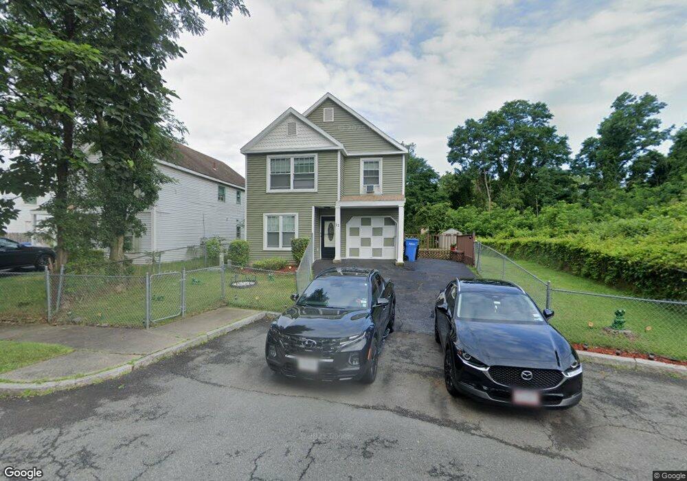 11 Pieter Schuyler Ct W, Albany, NY 12210 - photo 1