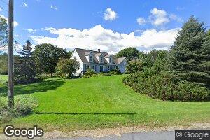25 Powell Rd, Cumberland Foreside, ME 04110