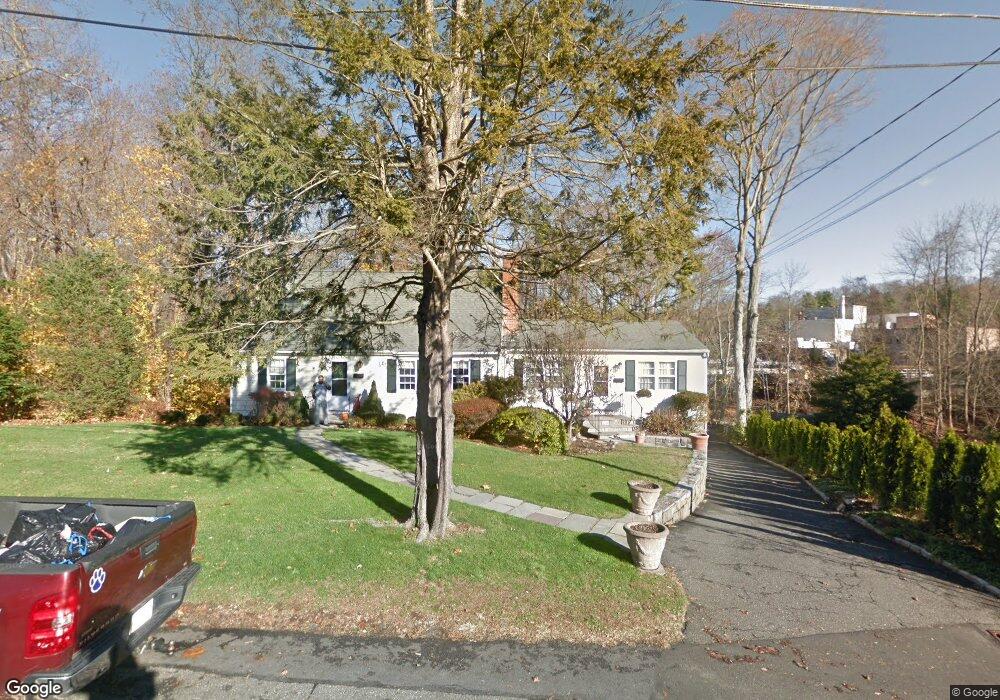 14 Down River Rd, New Canaan, CT 06840 - photo 1