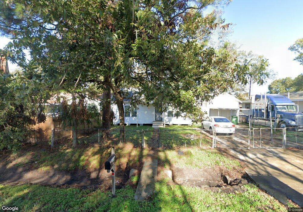 976 Ringold St, Houston, TX 77088 - photo 1