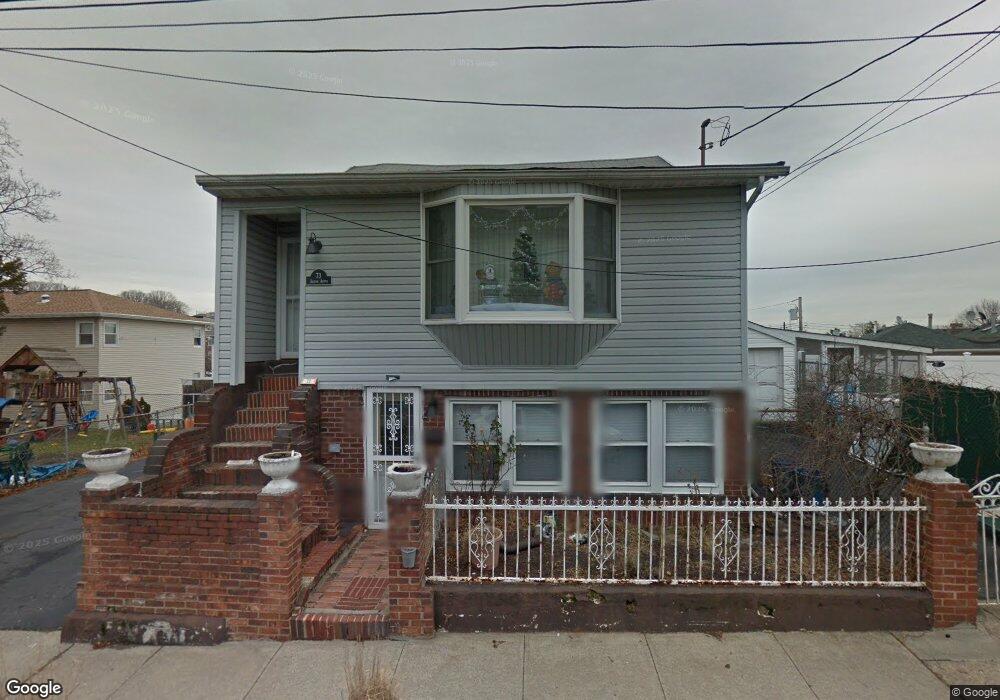 73 Jackson Ave, Staten Island, NY 10305 - photo 1