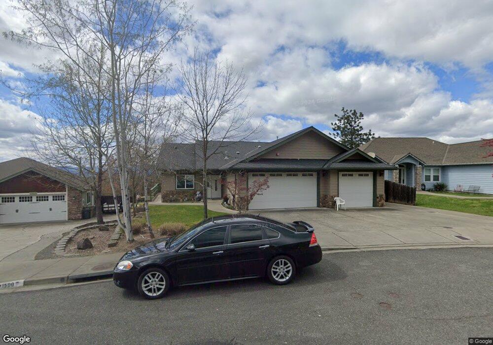 1524 NE Rj Dr, Grants Pass, OR 97526 - photo 1