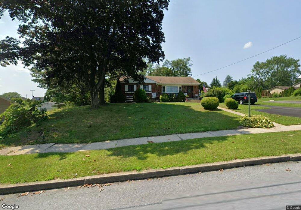 230 N 8th St, Lehighton, PA 18235 - photo 1